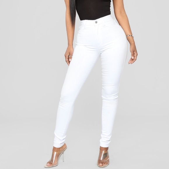 Fashion Nova Classic High Waist Jeans - Picture 4 of 7